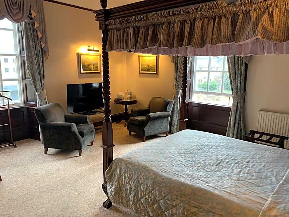 The Mansefield Hotel