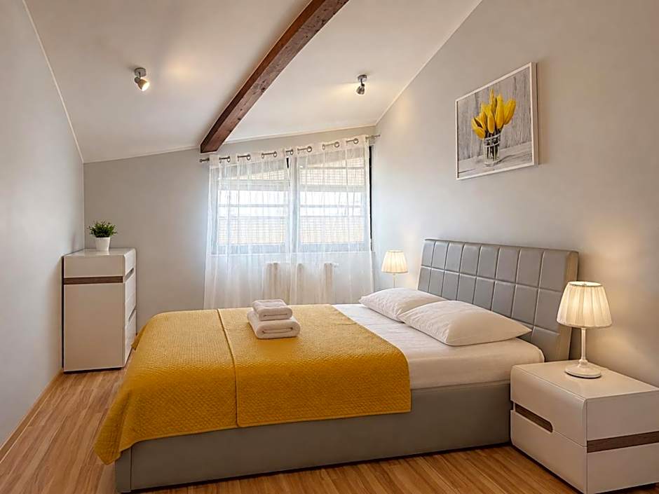 MARGI City Aparthotel