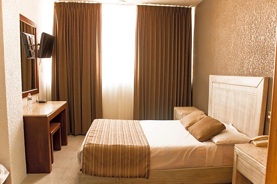 Hotel El Monte
