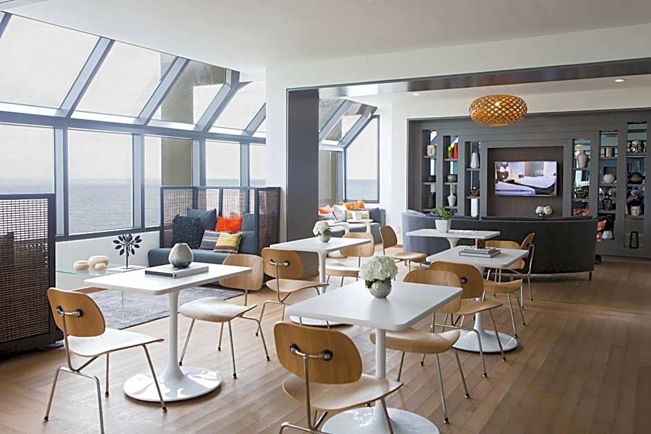 Renaissance by Marriott Santo Domingo Jaragua Hotel & Casino