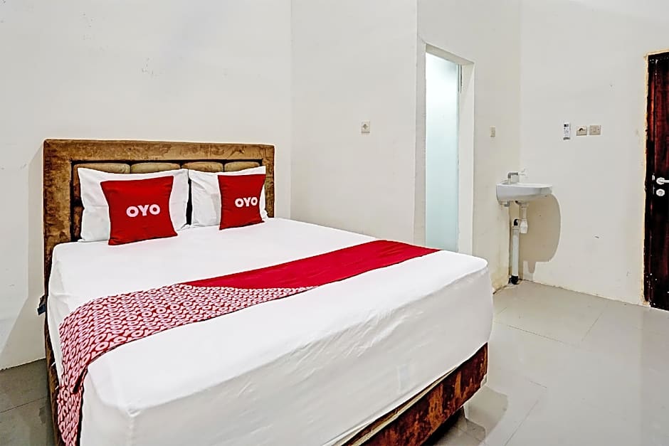 Hotel O Grand Syariah Hagawa Lamongan Near SPORT CENTER LAMONGAN