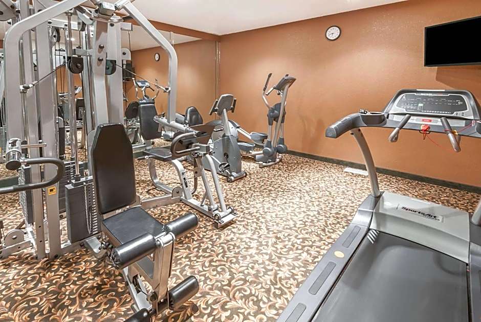 Super 8 by Wyndham Three Hills AB