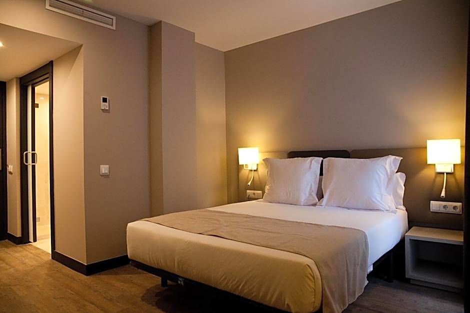 May Ramblas Hotel