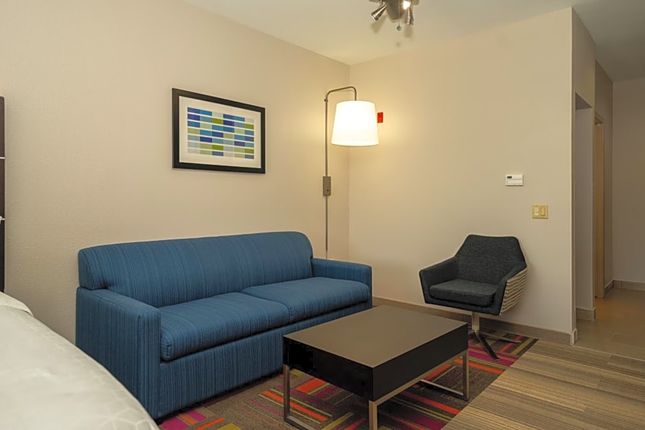 Holiday Inn Express Hotel & Suites Deer Park