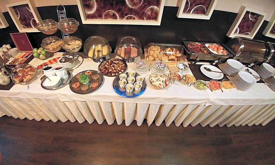 BNC Hotel - Restaurant - Bowling