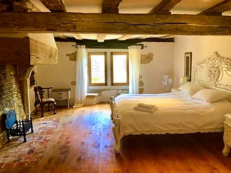 Deluxe Double Room with Shower