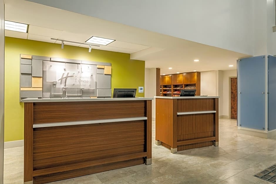 Holiday Inn Express & Suites Augusta West - Ft Gordon Area, an IHG Hotel