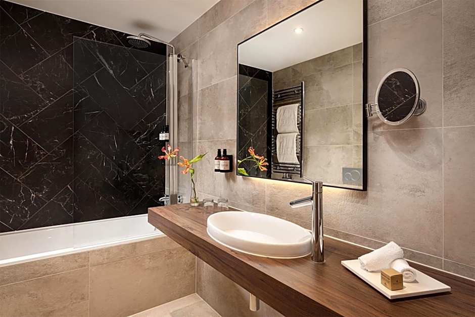 NH Collection Amsterdam Flower Market