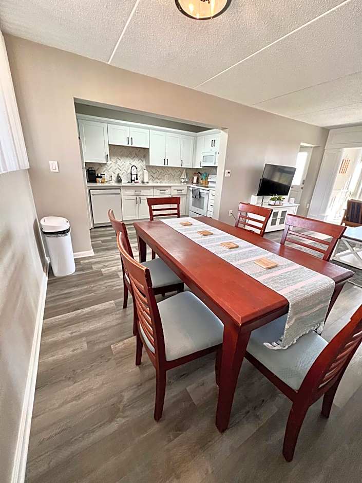 Wondrous Waterfront Condo w/ Pool & Washer/Dryer