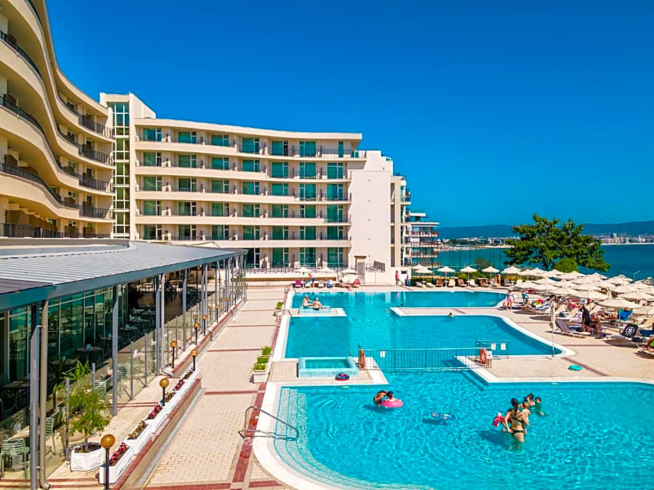Photo 1 of 50 of Festa Panorama Hotel