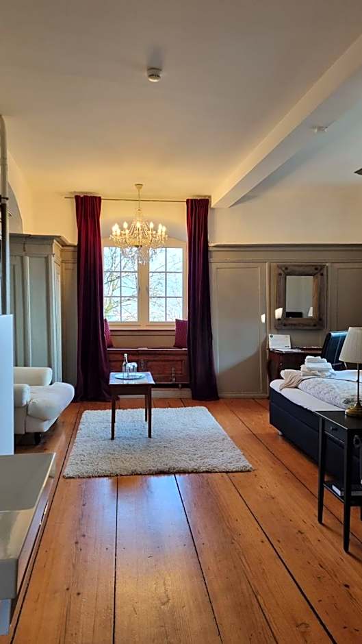 Hotel & Restaurant Schloss Schwandegg