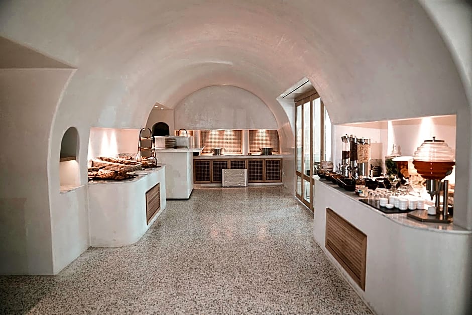 Perios Beach House - Adults Only