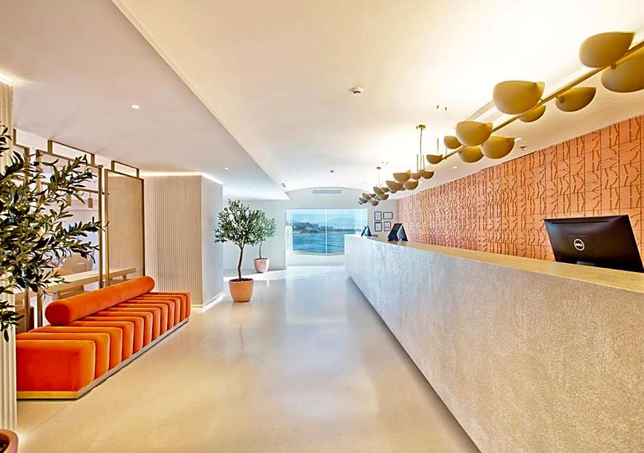 Sunset Beach Club Hotel Apartments