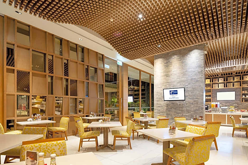 Holiday Inn Express Phuket Patong Beach Central By IHG