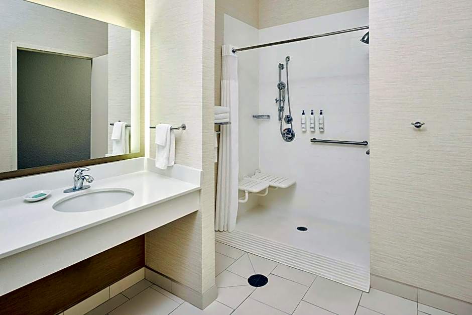 Fairfield Inn & Suites by Marriott Sidney