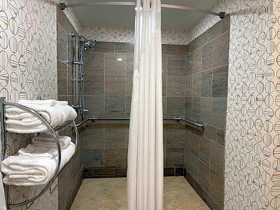 Holiday Inn Martinsburg By IHG