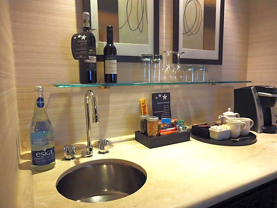 Cambridge Suites Toronto