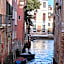 Friendly Venice Suites