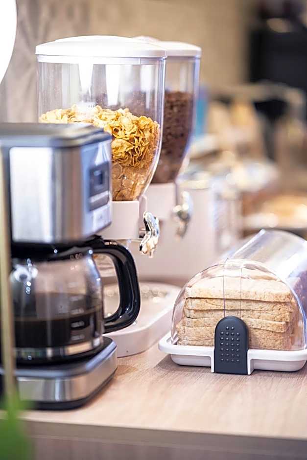 Number 11 by the Warren Collection