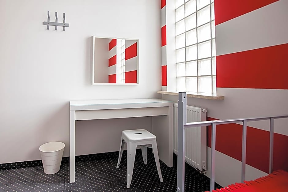 Inbed Hostel
