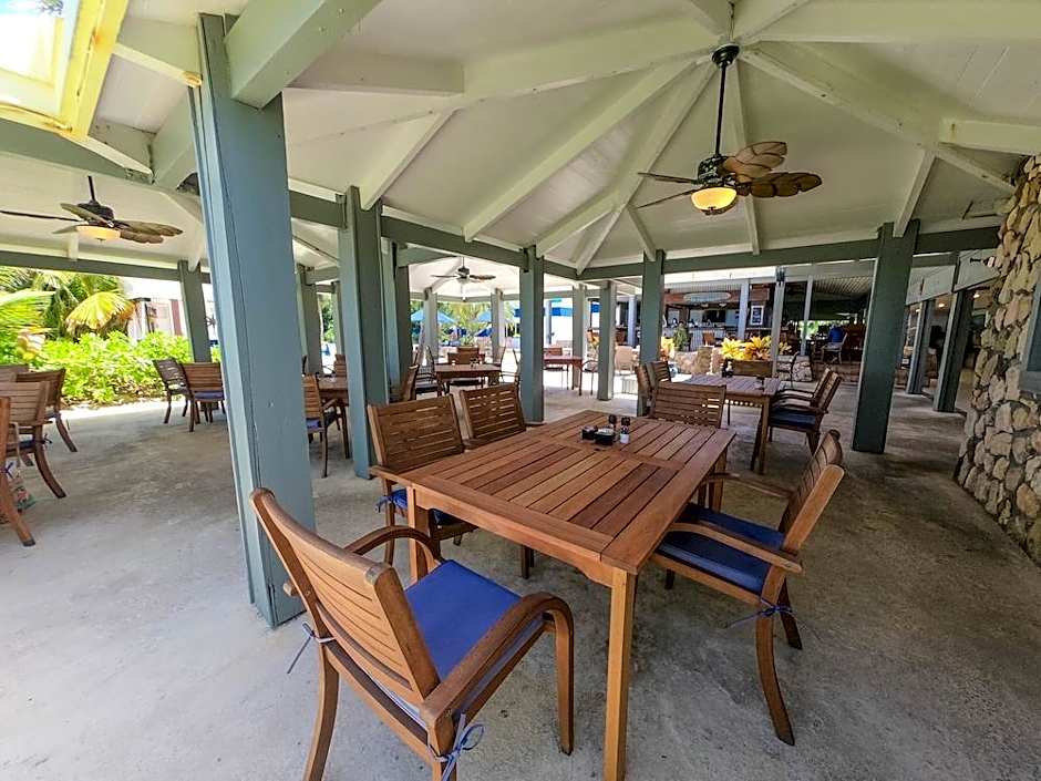 The Palms at Pelican Cove
