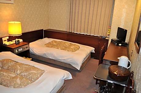 Twin Room with Bathroom