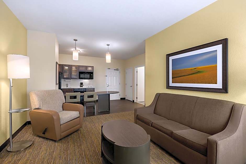 Candlewood Suites Bismarck By IHG