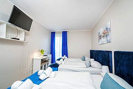 FAMILY ROOM STANDARD