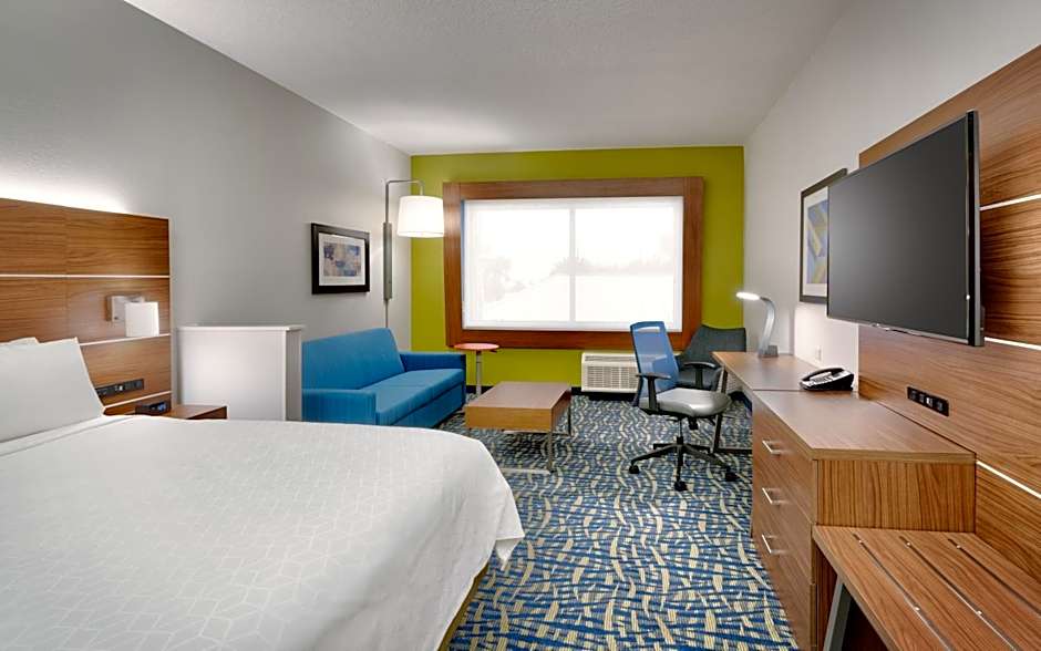 Holiday Inn Express & Suites Gainesville I-75 By IHG