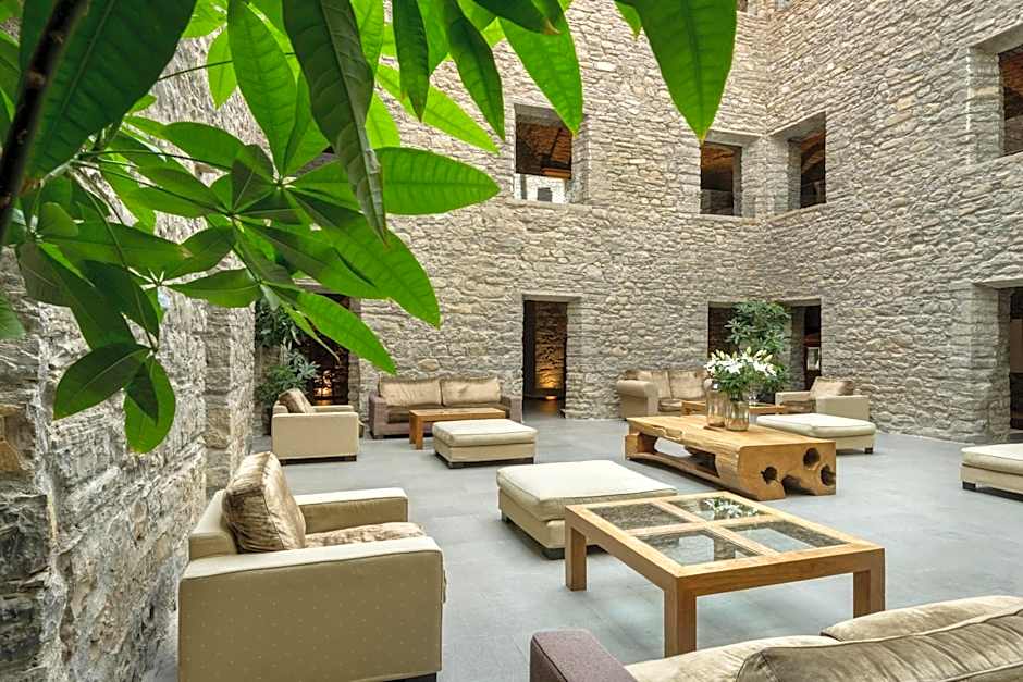 Hotel & Spa Monasterio de Boltana