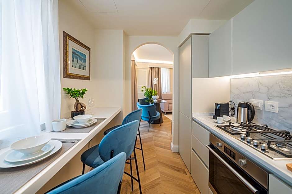 Naxi Suites
