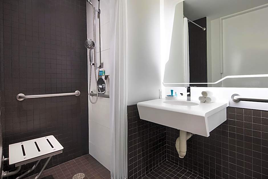 The Washington by LuxUrban