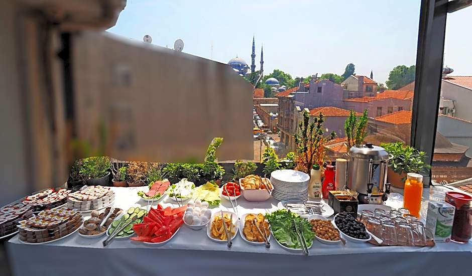 RENOVA OLD CiTY HOTEL