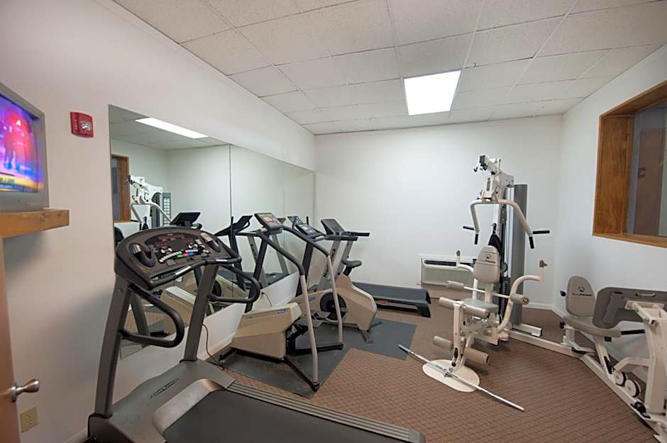 Days Inn & Suites by Wyndham Laredo