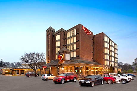 Ramada Plaza by Wyndham Niagara Falls