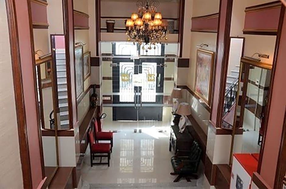 Hôtel les Ambassadeurs