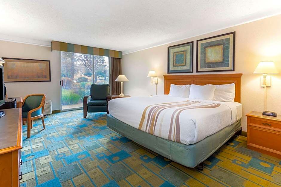 La Quinta Inn & Suites by Wyndham Redding