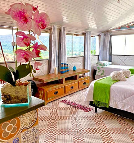 Pouso das Flores - Próximo a Maria Fumaça