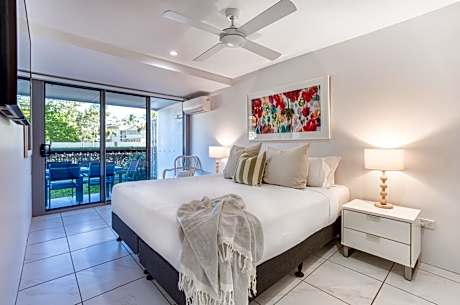 One-Bedroom Apartment with Terrace