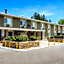 Rodeway Inn & Suites Grand Rapids Southeast