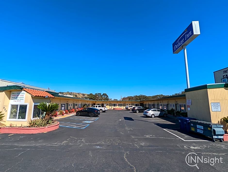 Deluxe Inn