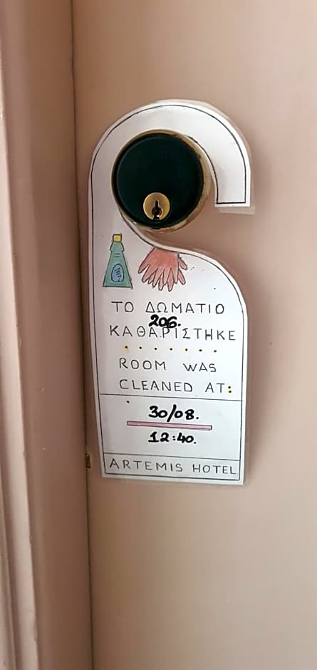 Artemis Hotel