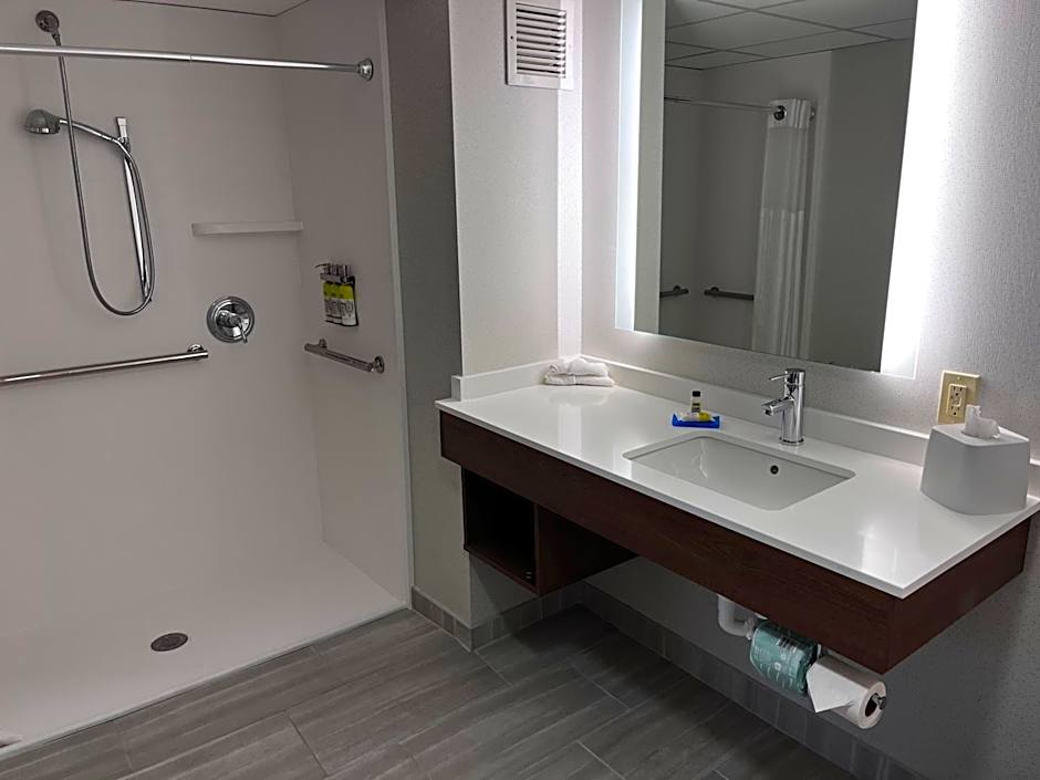 Holiday Inn Express Hotel & Suites Williamsport By IHG