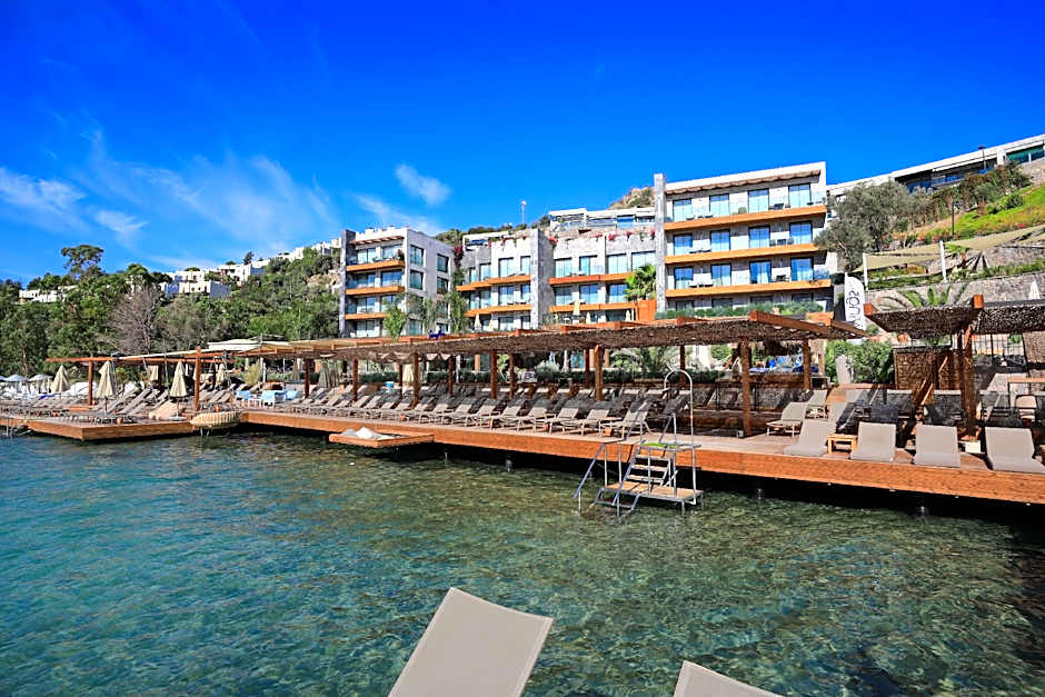 Mare Deluxe Residences  & Villas