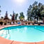 Howard Johnson by Wyndham Bakersfield