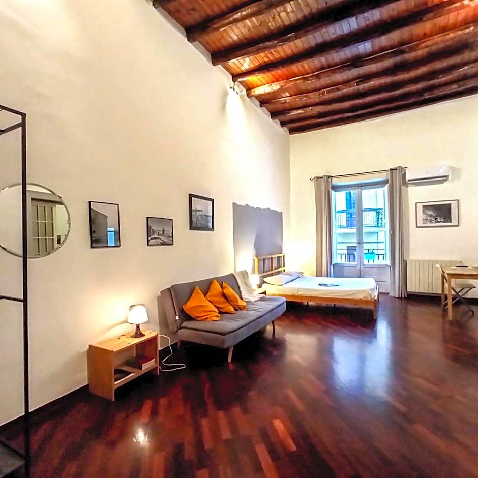 B&B Bandiera 77
