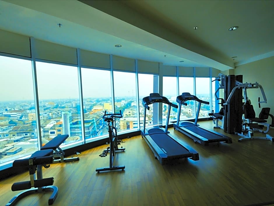 Hermes Palace Hotel Medan