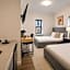 Bay Ridge ApartHotel