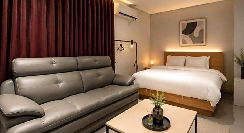 Pacific7 Hotel