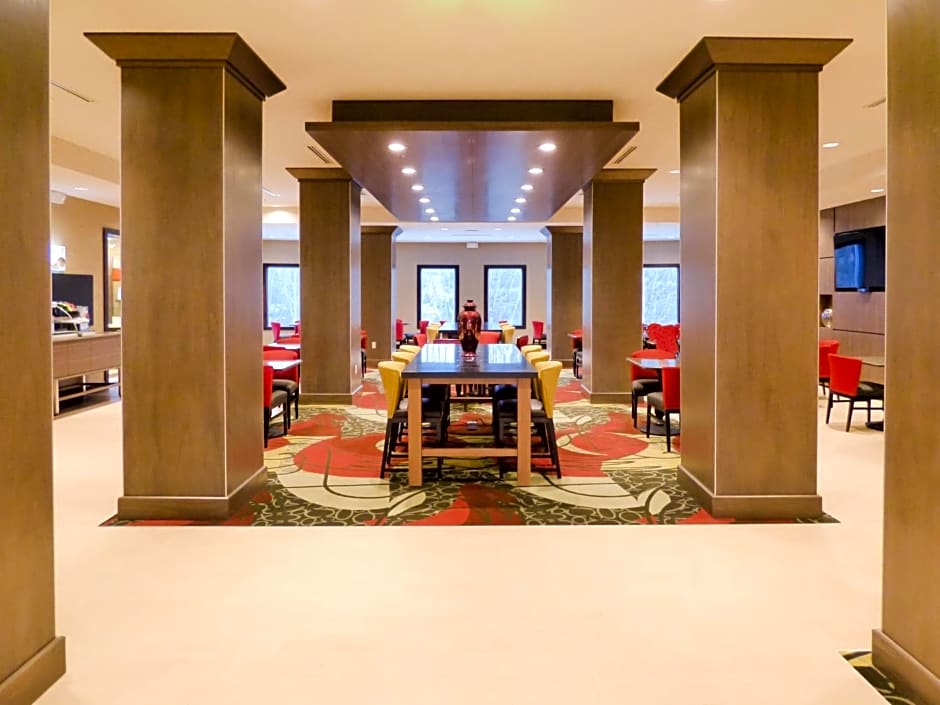 Holiday Inn Express & Suites Plymouth - Ann Arbor Area By IHG